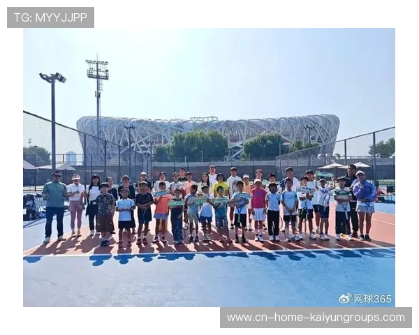 网球明星开办青少年训练营实现商业与公益双赢